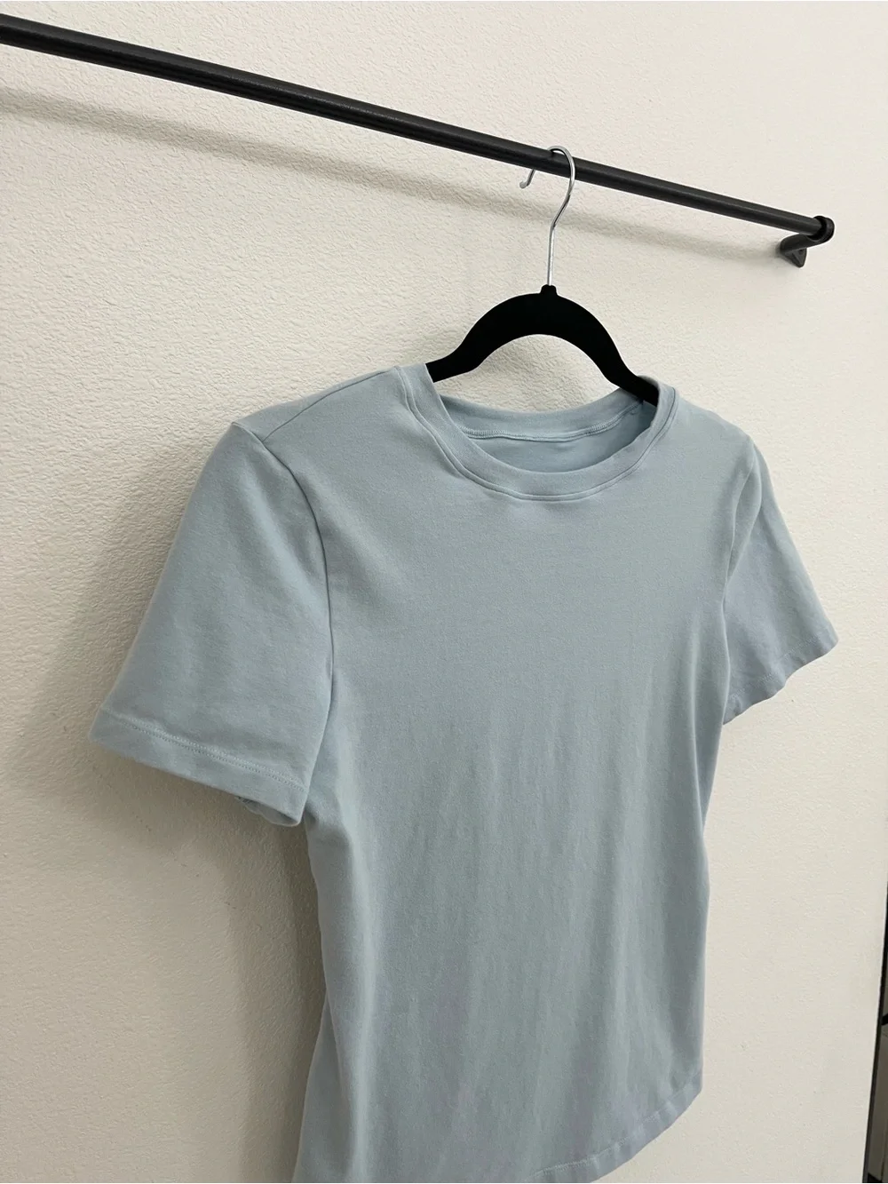 NWOT 🏷️ Classic Short Sleeve Tee in Light Blue - Picture 3 of 3